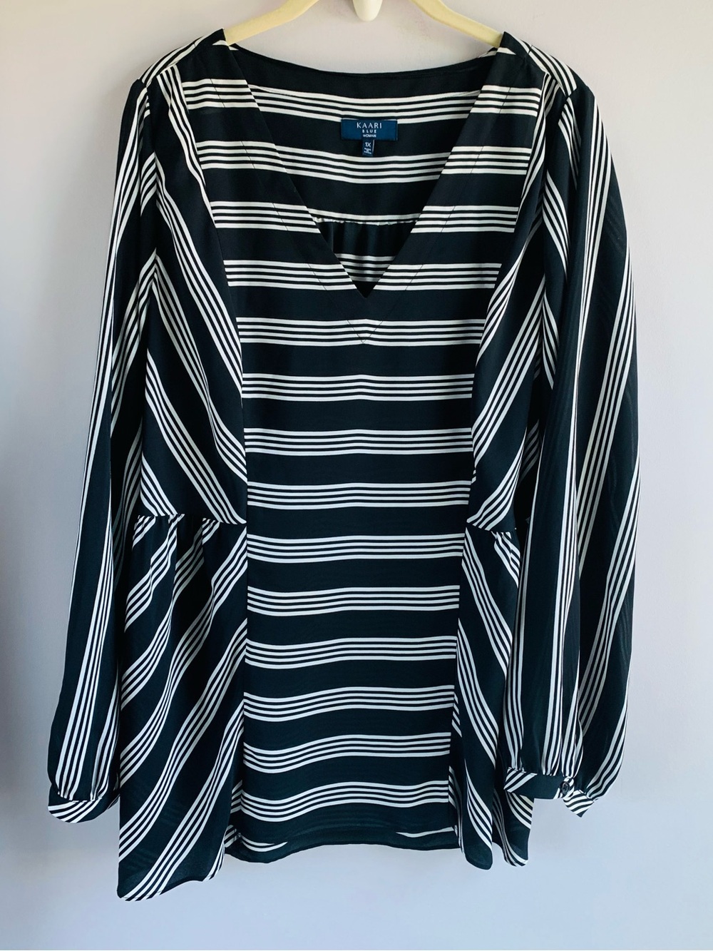 Kaari Blue Blouse Top Black White Stripes Long Sleeve V Neck Office Work EUC 1X